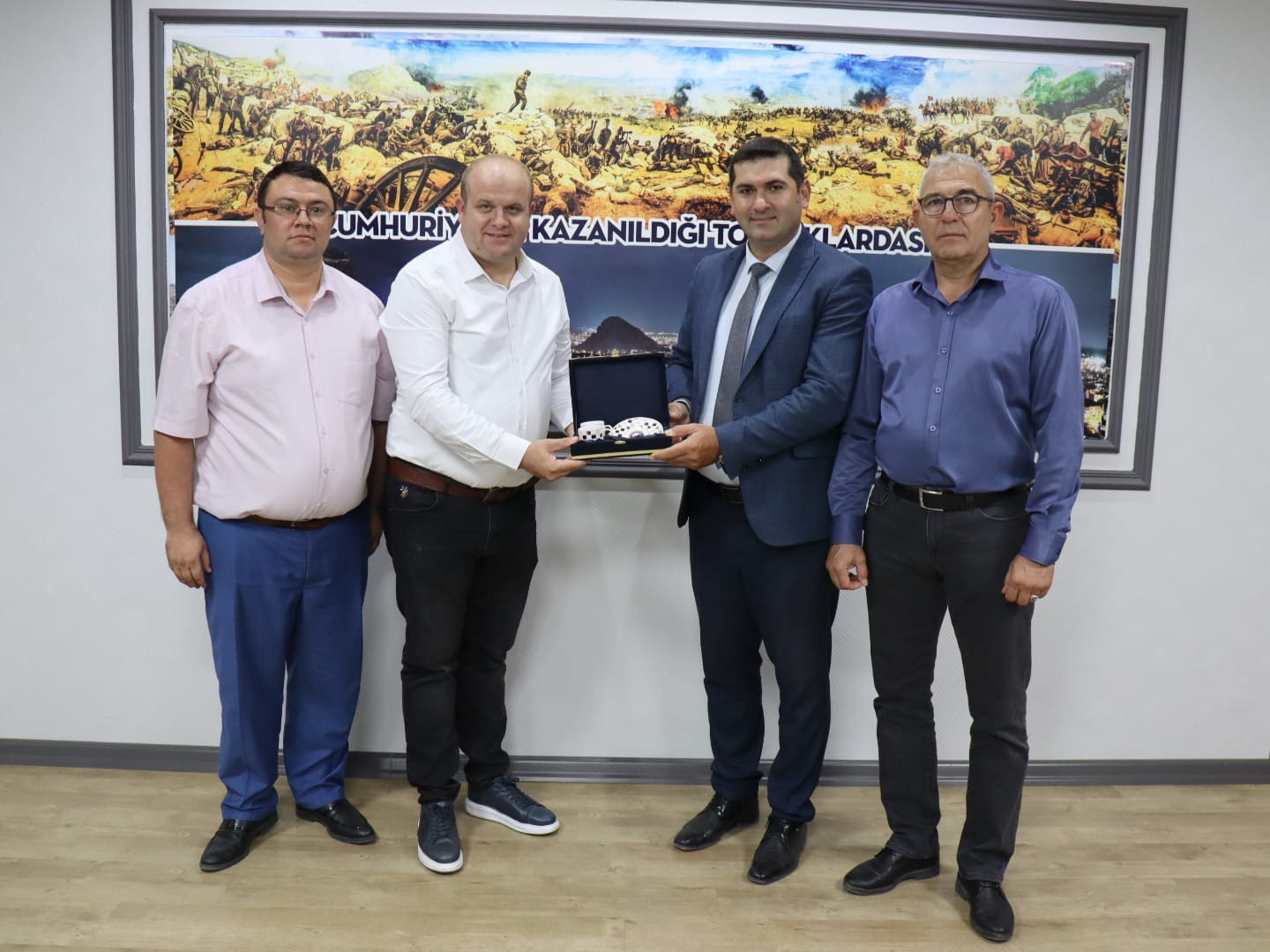 Afyonkarahisar Sosyal Güvenlik İl Müdürü Süleyman Çelikbaş’ı Ziyaret