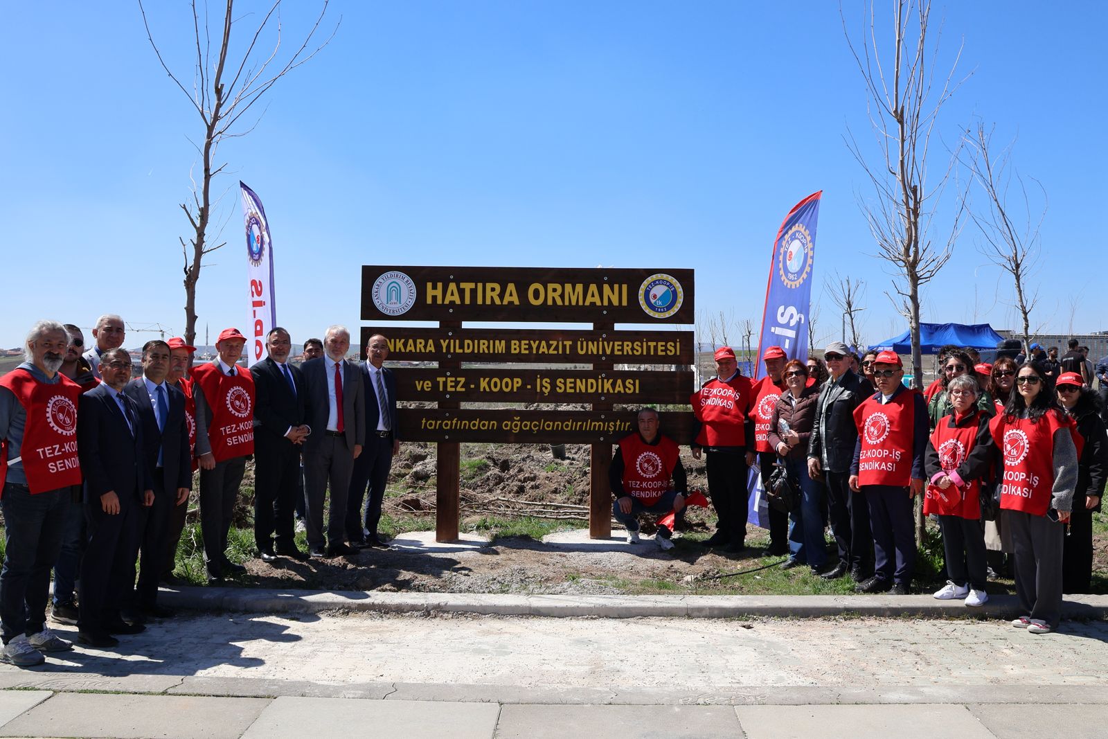 Ankara Yıldırım Beyazıt Üniversitesinde 2200 Fidan Toprakla Buluştu