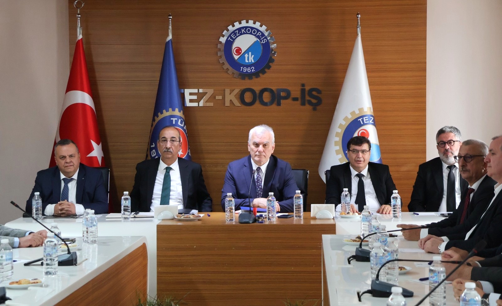 Tez-Koop-İş Sendikası Başkanlar Kurulu Toplandı