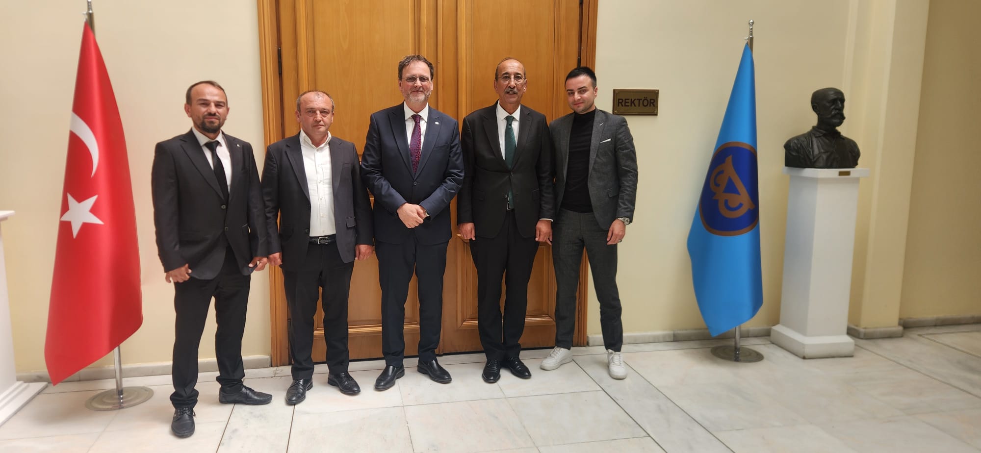 Mimar Sinan Güzel Sanatlar Üniversitesi Rektörü Prof. Dr. Ahmet Sacit Açıkgözoğlu’na Nezaket Ziyareti