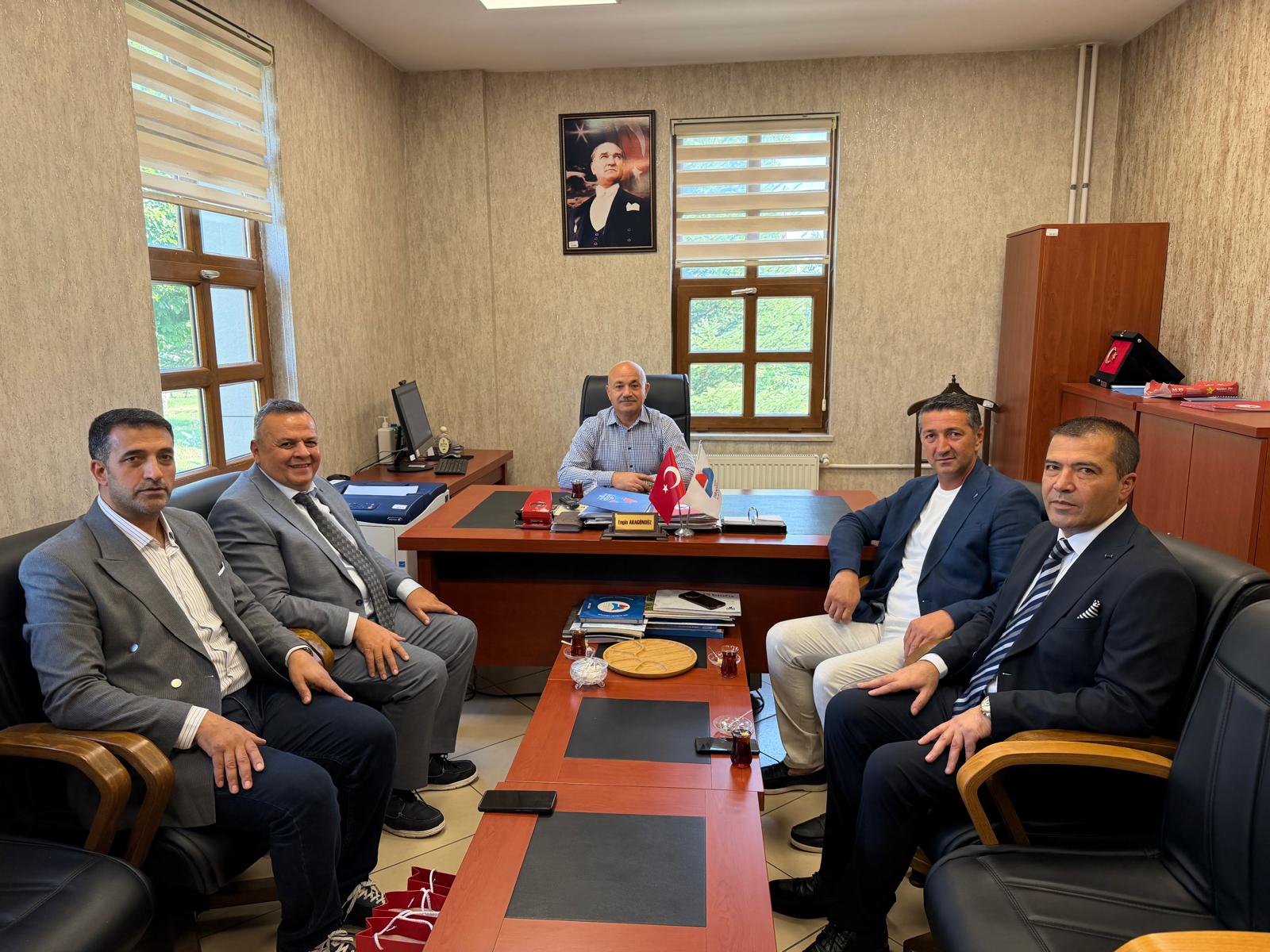 Ağrı İbrahim Çeçen Üniversitesi İdari ve Mali İşler Daire Başkanı Engin Akagündüz’ü Ziyaret